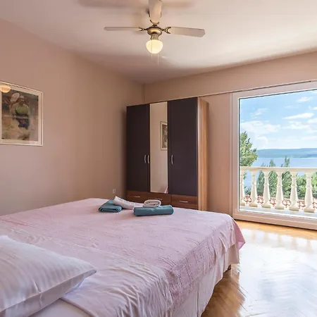 Holiday home 4 Bedroom Lovely In *
